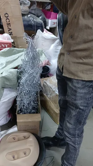 Chains for Multiple Hangers Display