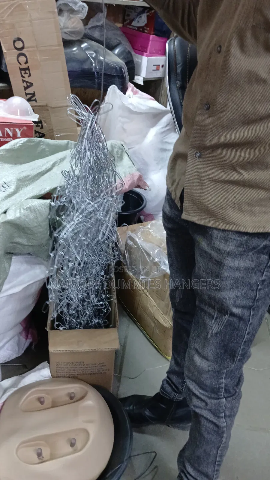 Chains for Multiple Hangers Display