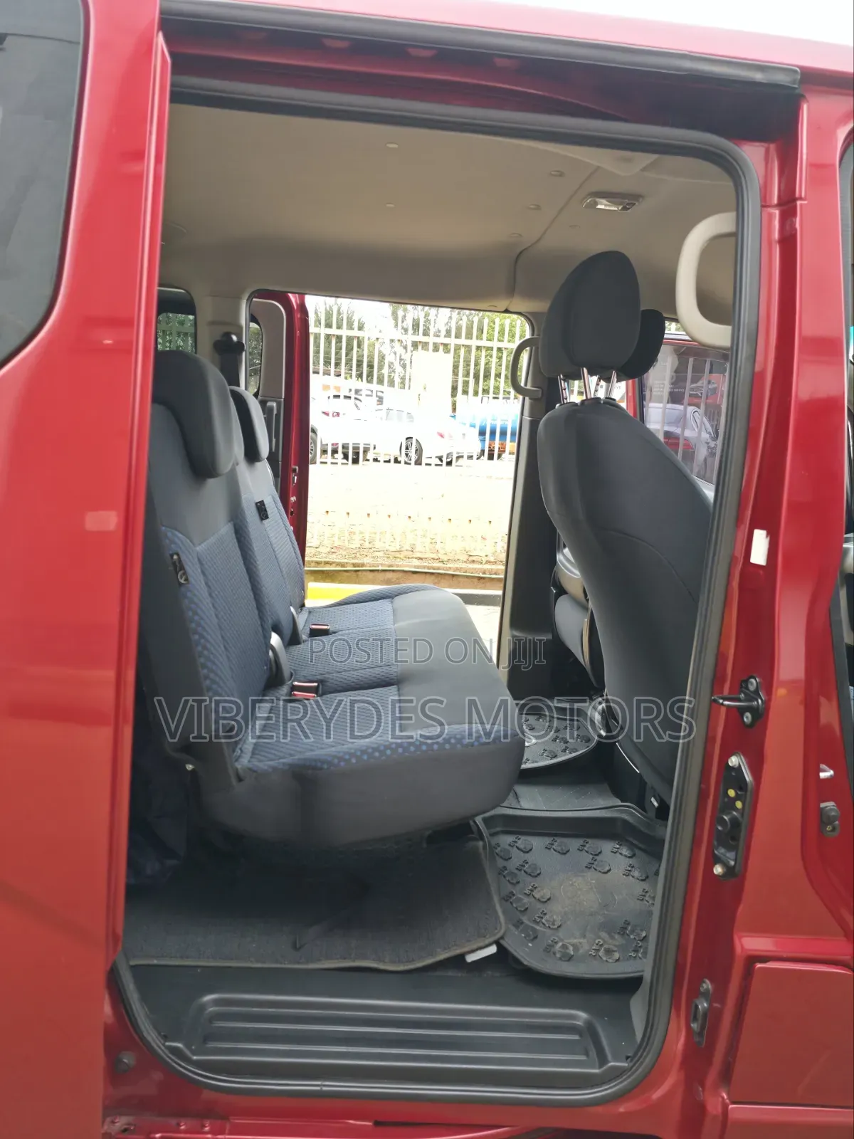 Nissan NV200 2014