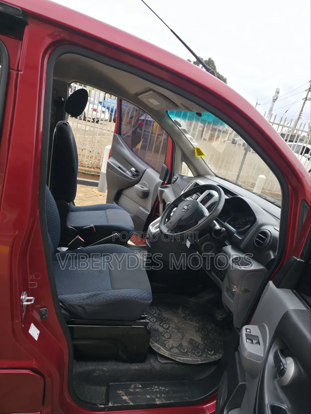 Nissan NV200 2014