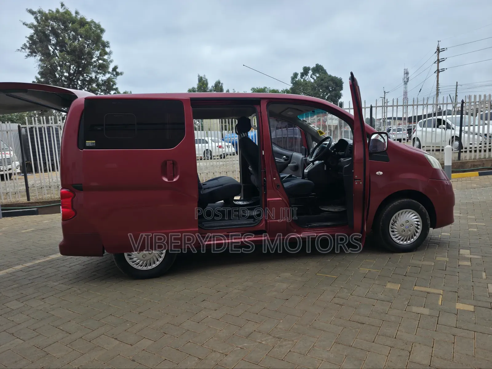 Nissan NV200 2014