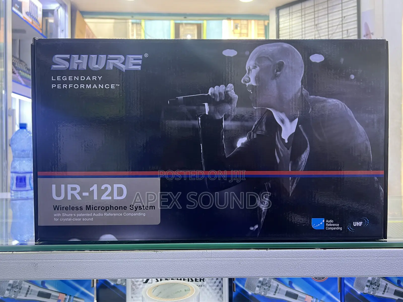 SHURE Wireless Microphone UR-12D