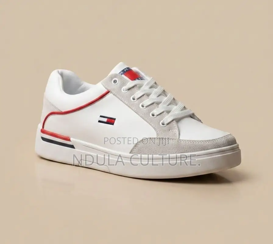 Unique Tommy Hillfiger Casuals