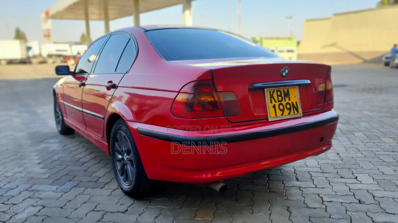 BMW 320i Sedan RWD 2004 Red