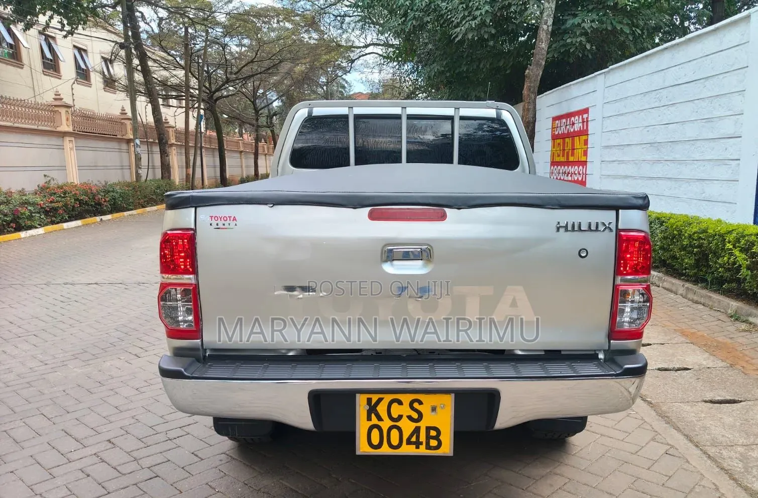 Toyota Hilux 2012 Silver