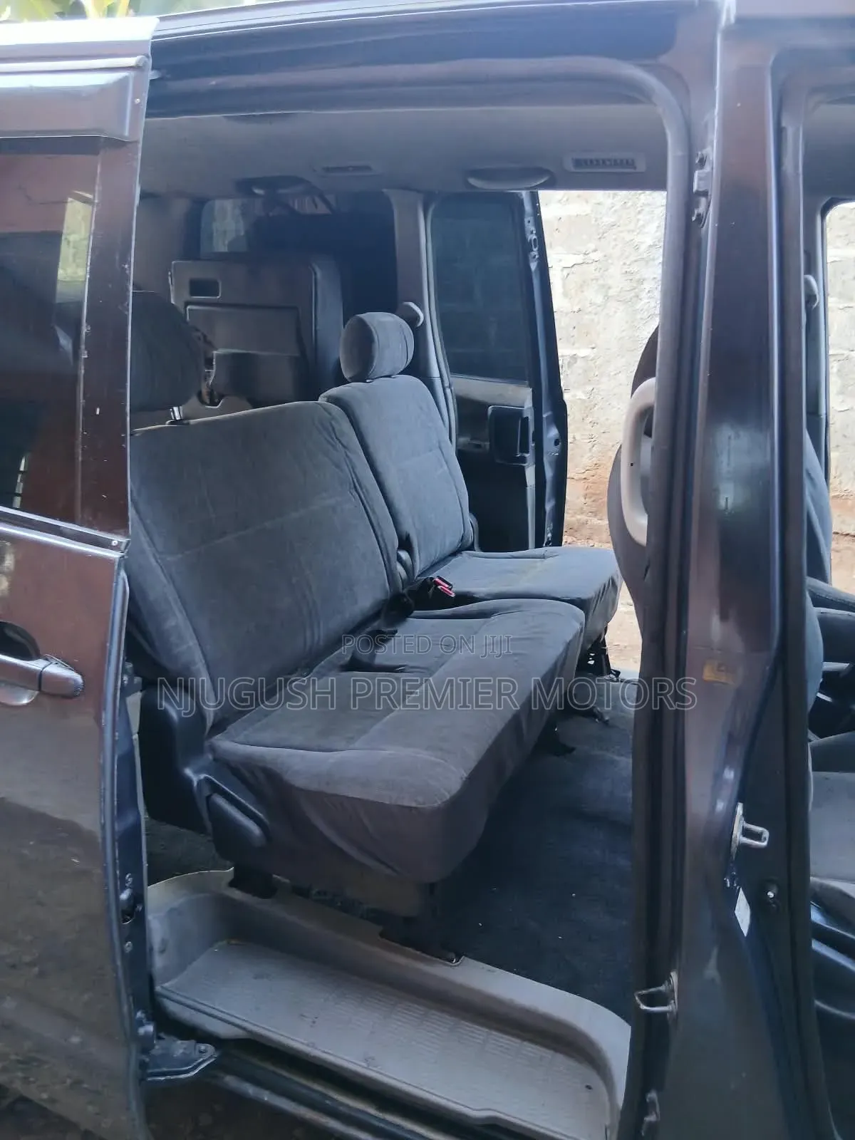 Toyota Voxy 2005 Gray