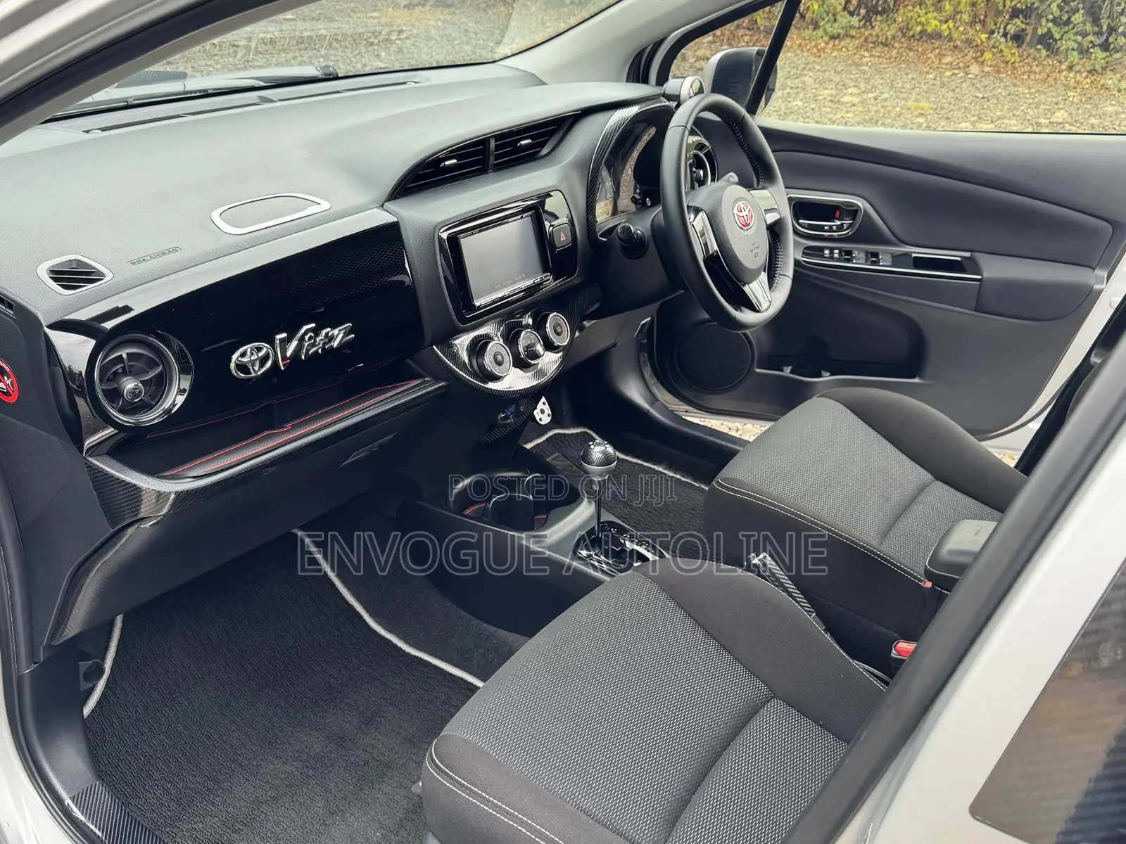Toyota Vitz 2019 Silver
