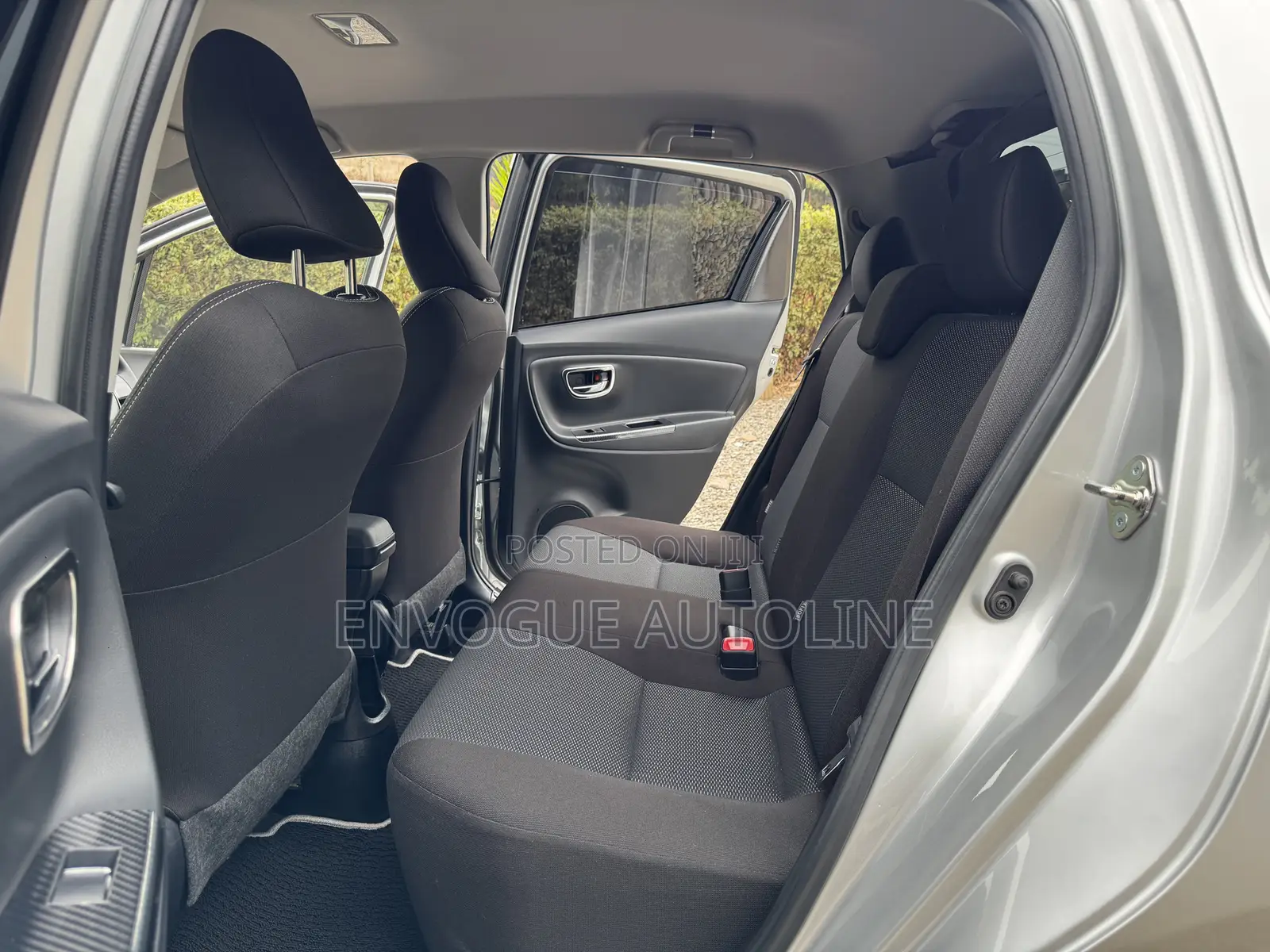 Toyota Vitz 2019 Silver