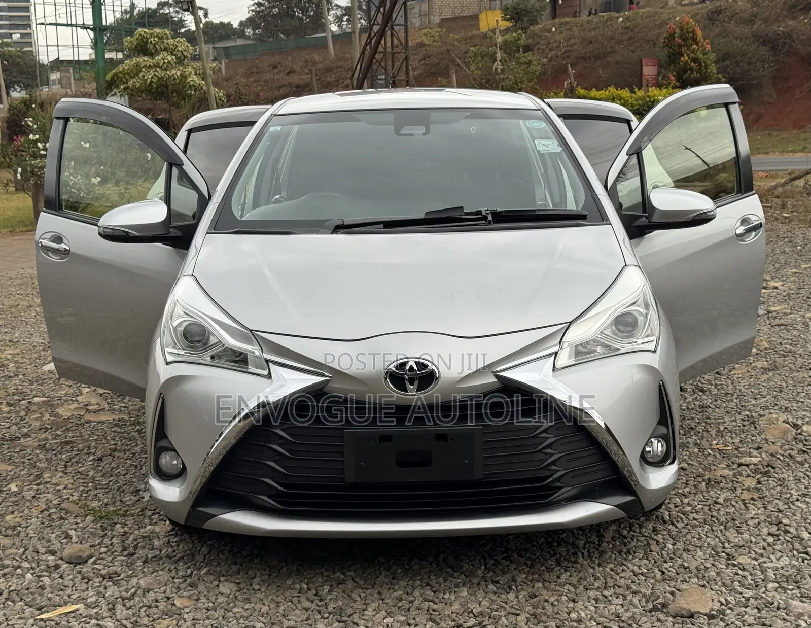 Toyota Vitz 2019 Silver