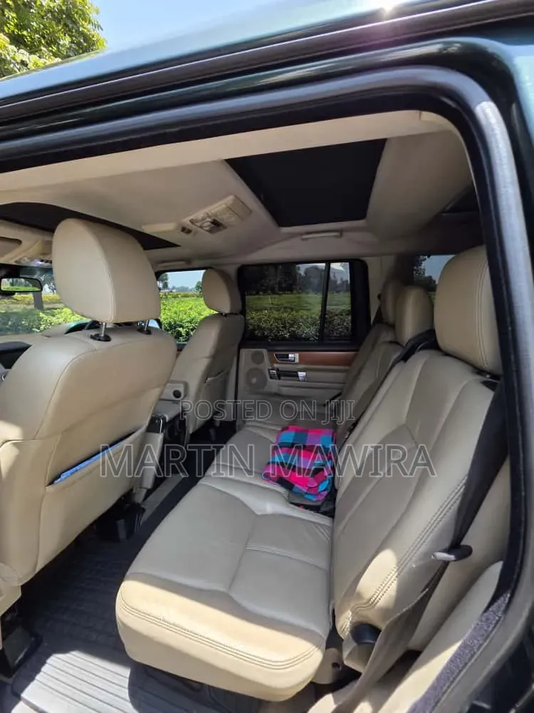 Land Rover Discovery 2012 Green