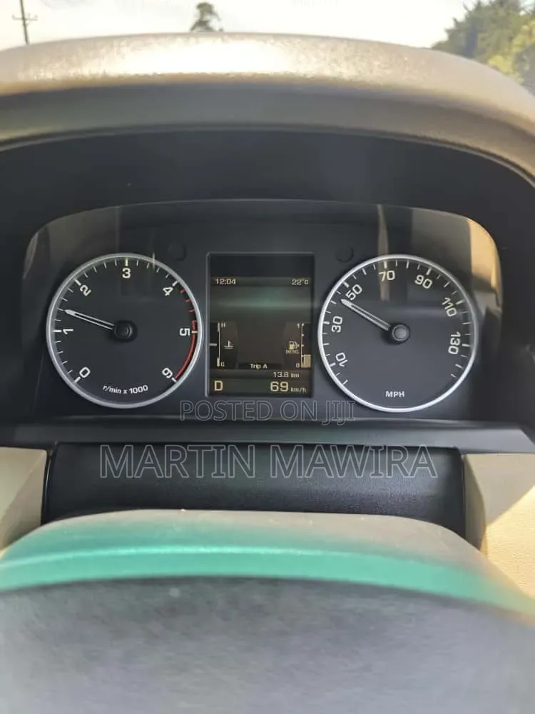 Land Rover Discovery 2012 Green