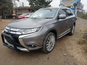 Mitsubishi Outlander ES AWC 2016 Gray