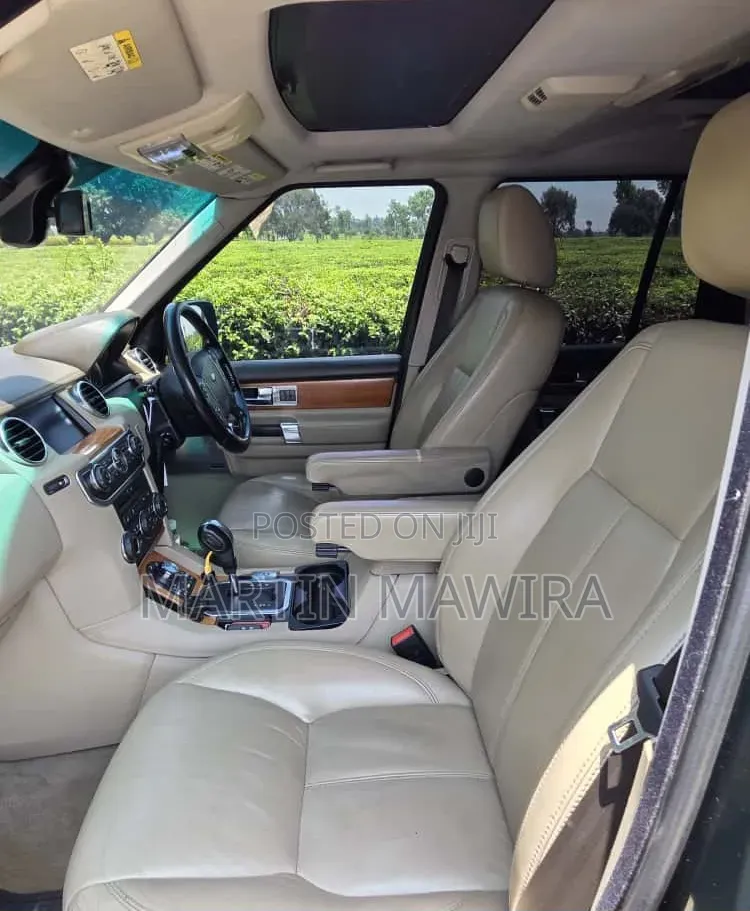 Land Rover Discovery 2012 Green