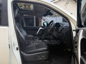 Toyota Land Cruiser Prado 2.7 2020 White
