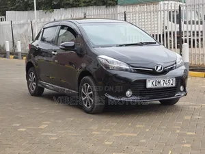 Toyota Vitz 2016 Black