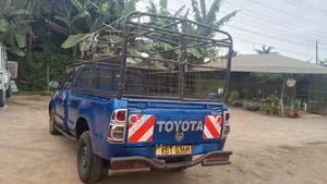 Toyota Hilux 2012 Blue