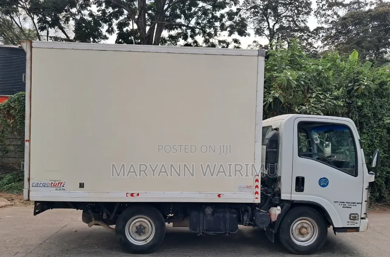 Isuzu NLR Truck