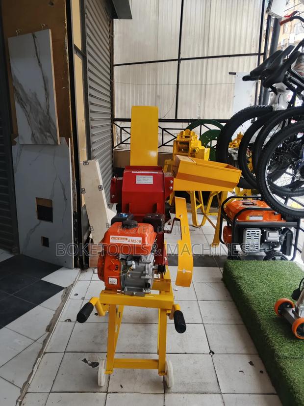 Multifunctional Feed Chopper Machine With Engine