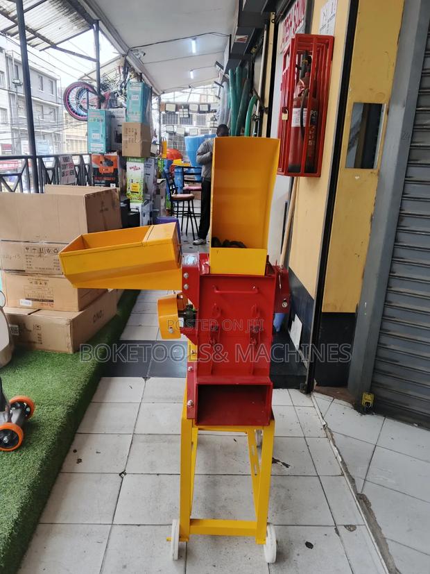 Multifunctional Feed Chopper Machine With Engine - thumbnail 2