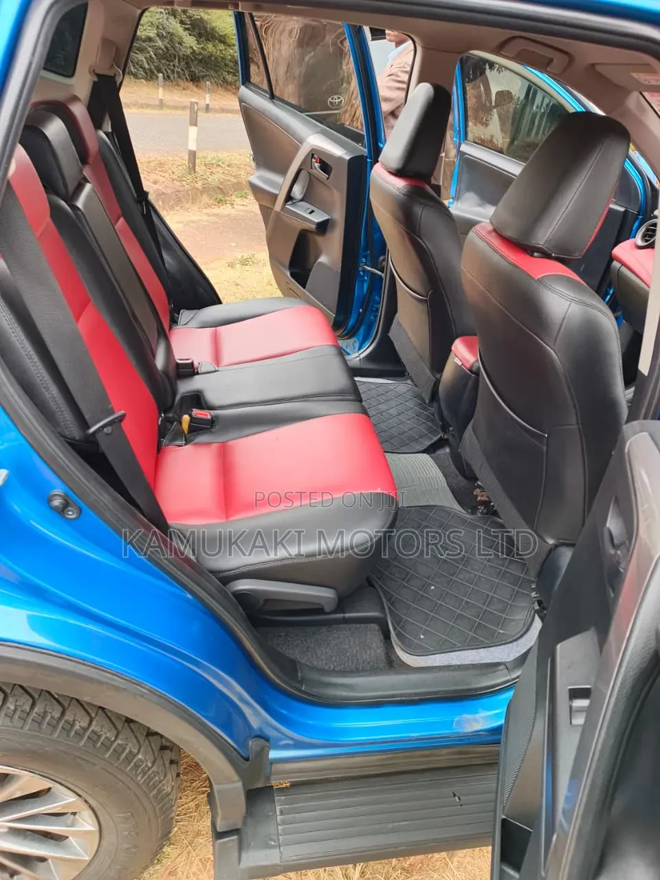 Toyota RAV4 2018 Blue