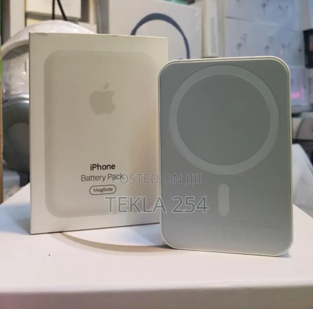 Apple MagSafe Battery Pack.