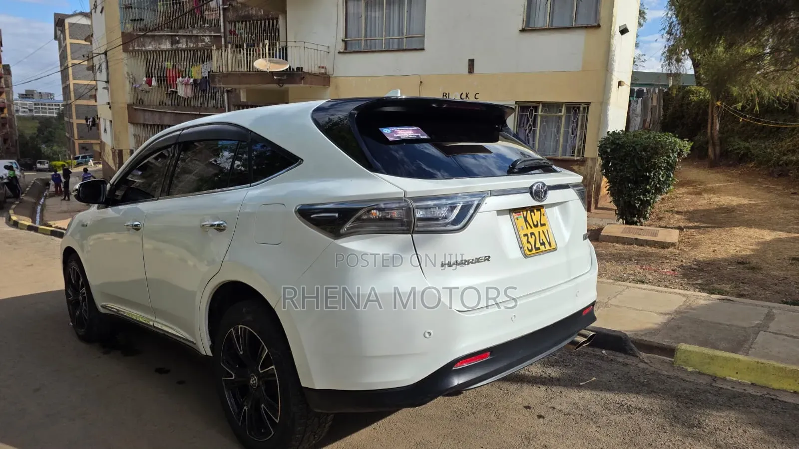 Toyota Harrier 2014 White