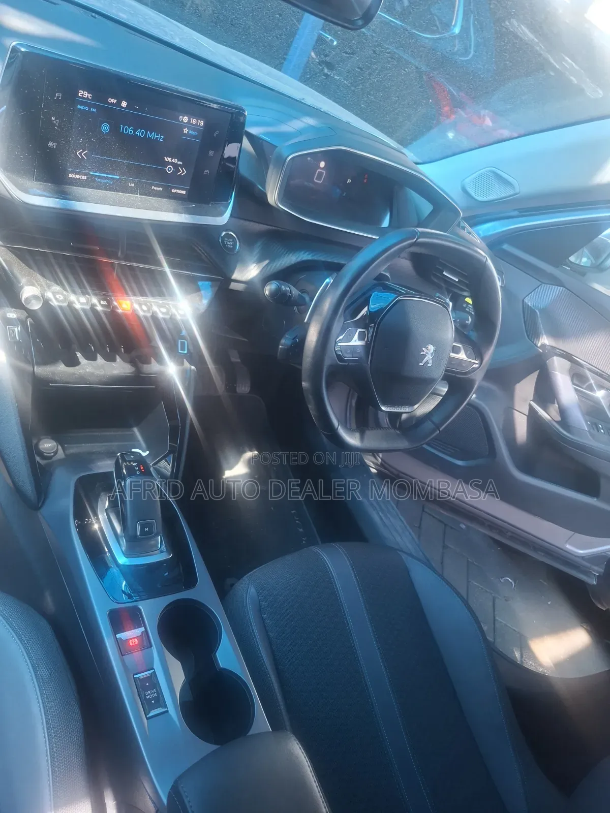 Peugeot 2008 1.2 PureTech (100 Hp) 2020 Silver