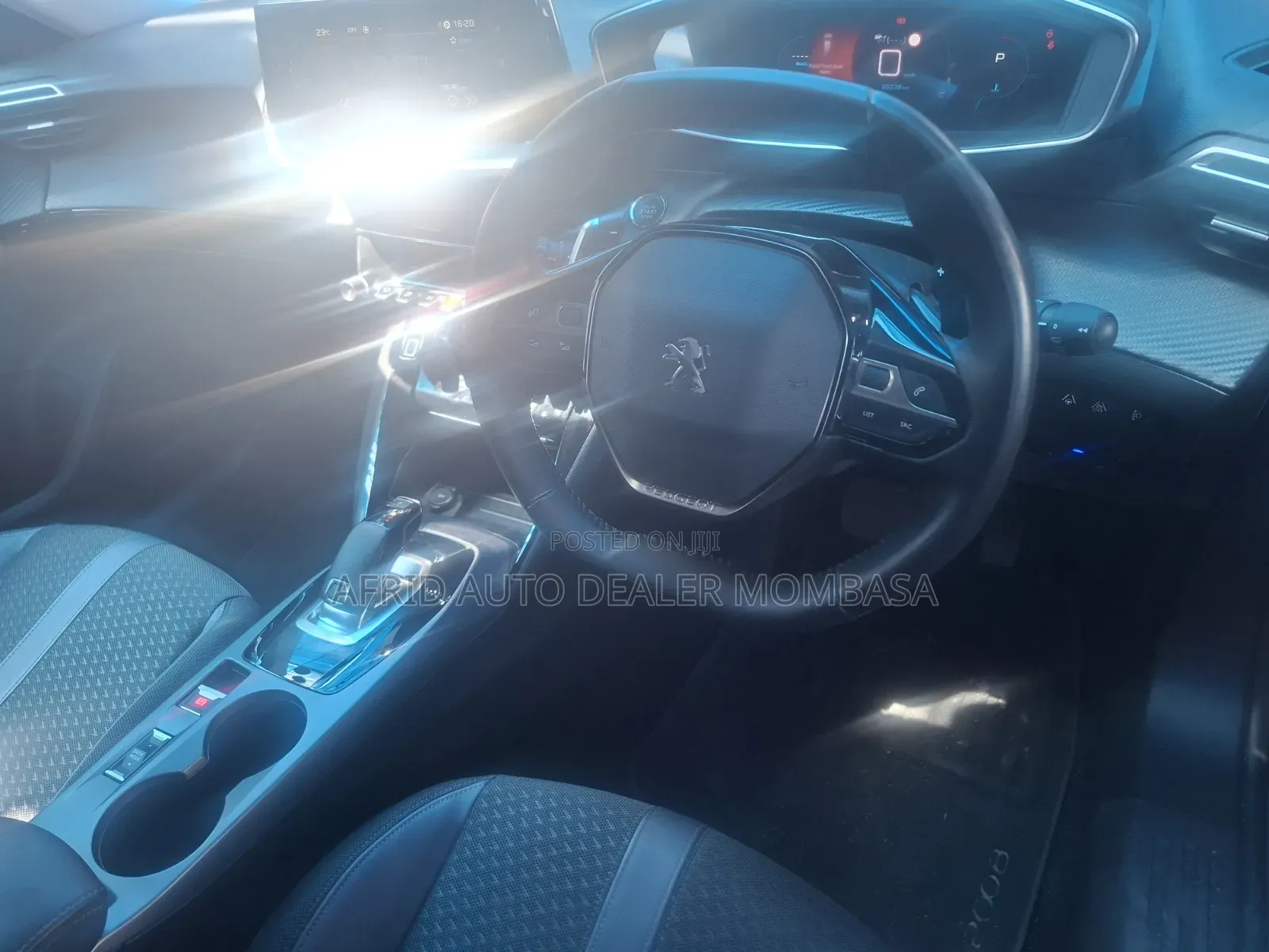 Peugeot 2008 1.2 PureTech (100 Hp) 2020 Silver