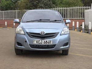 Toyota Belta 2009 Blue