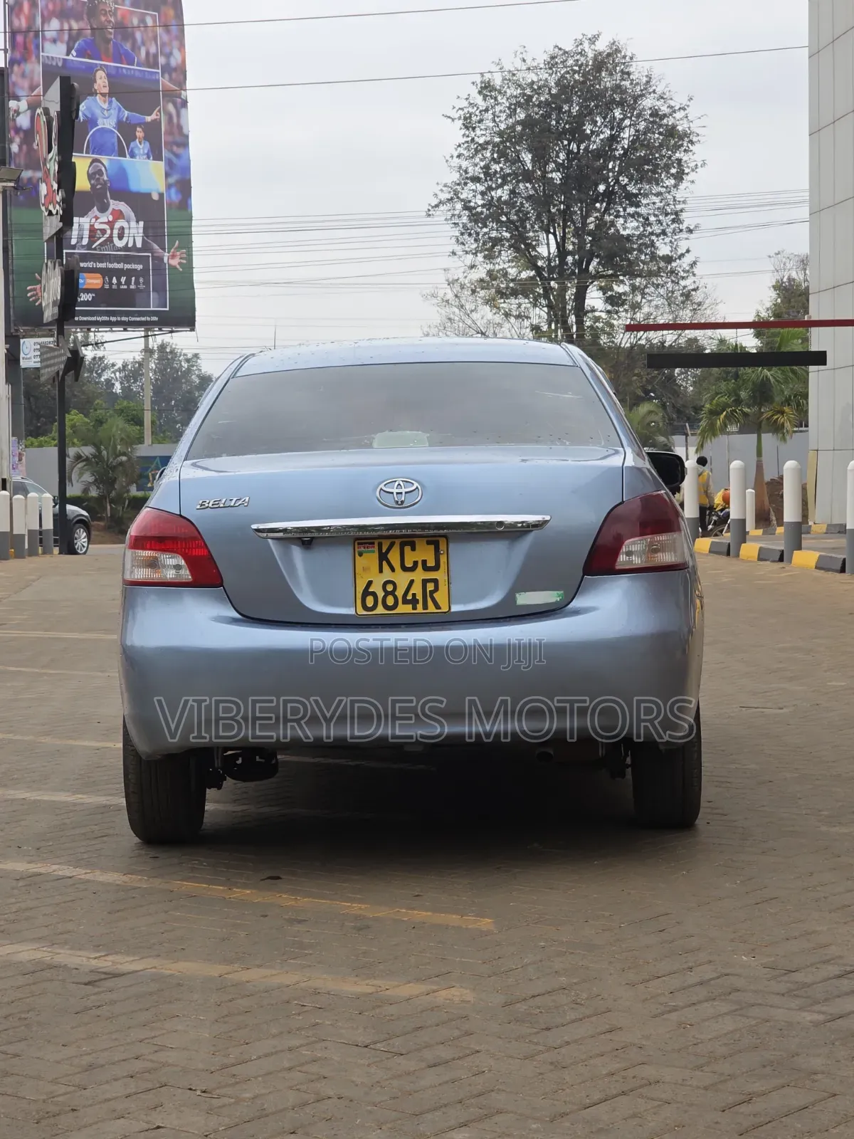 Toyota Belta 2009 Blue