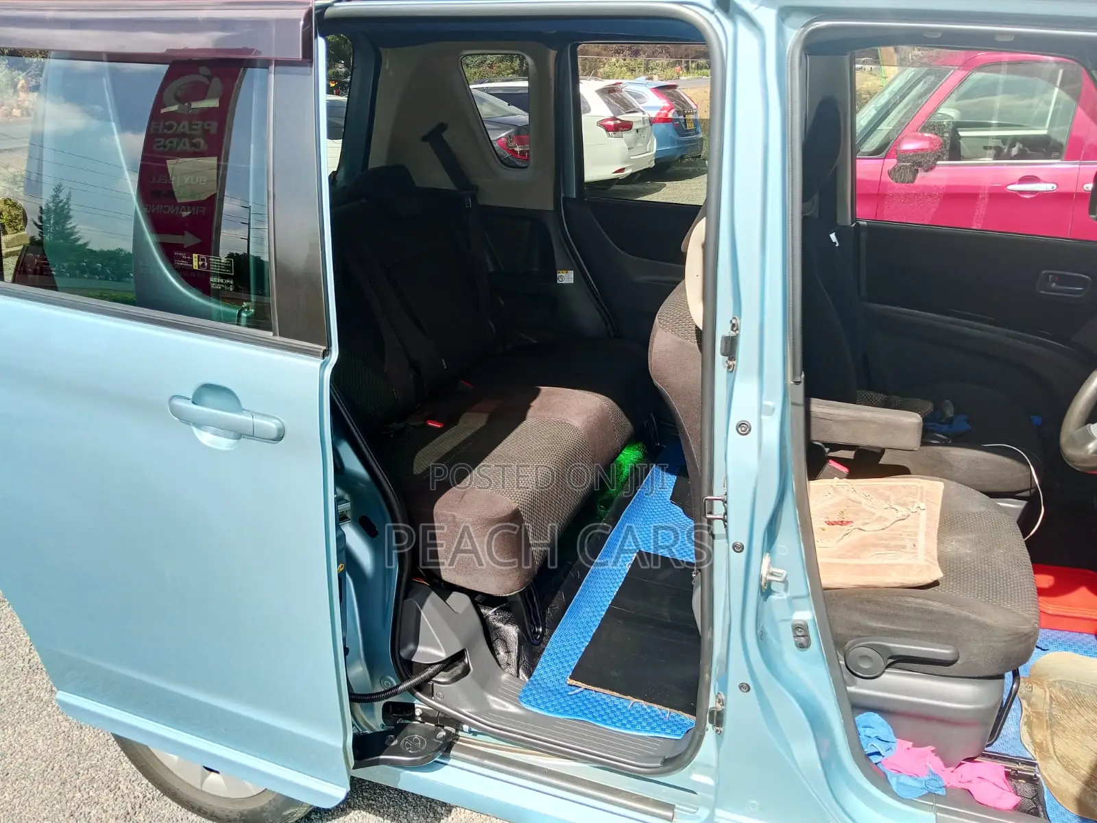 Mitsubishi Delica 2015 Blue