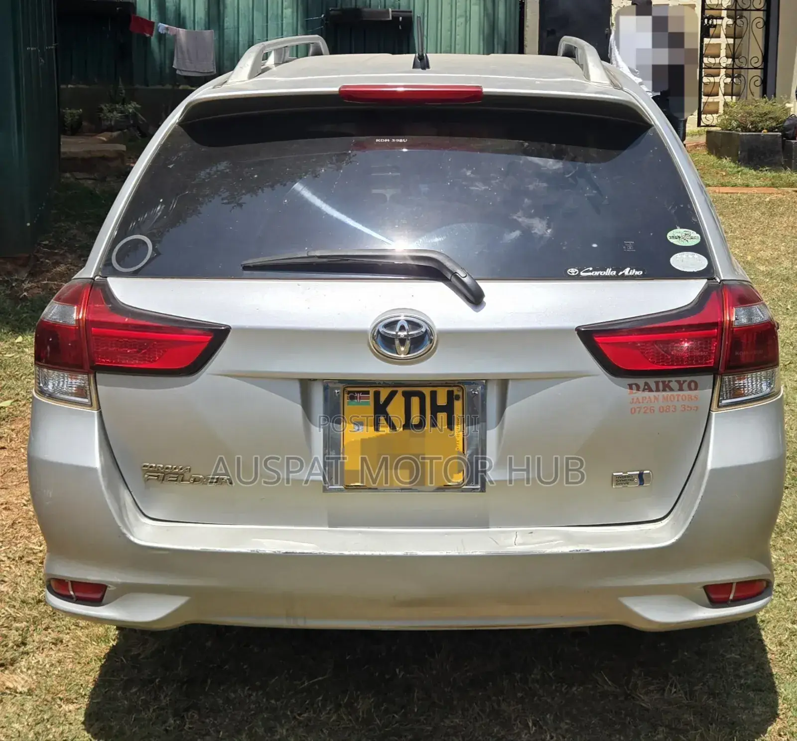 Toyota Corolla Fielder 1.5 Hybrid FWD 2017 Silver