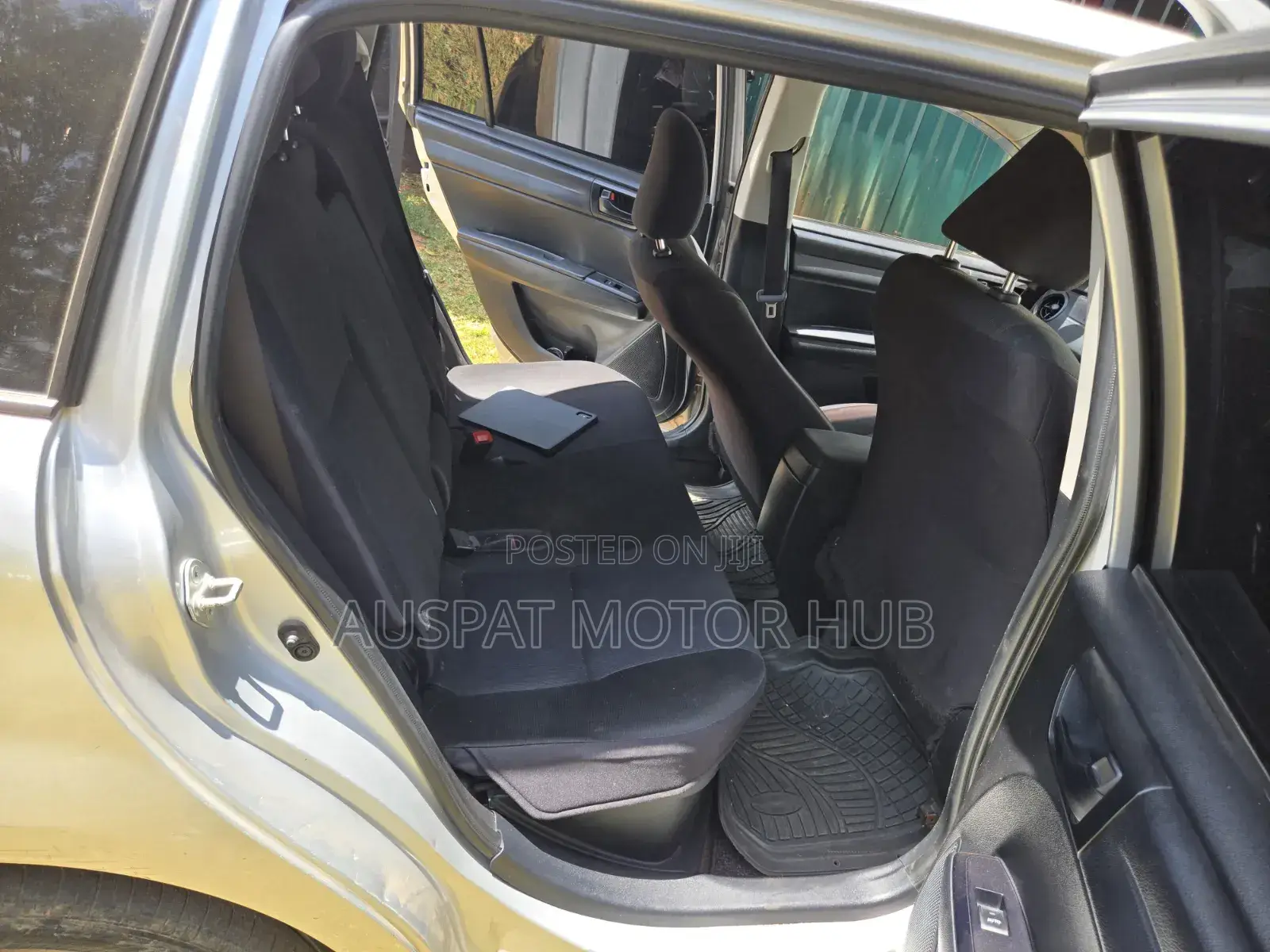 Toyota Corolla Fielder 1.5 Hybrid FWD 2017 Silver