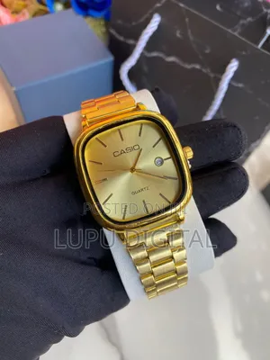 Couple Casio Square
