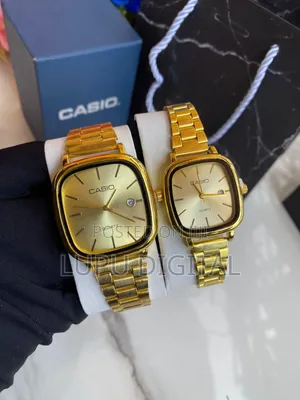 Couple Casio Square
