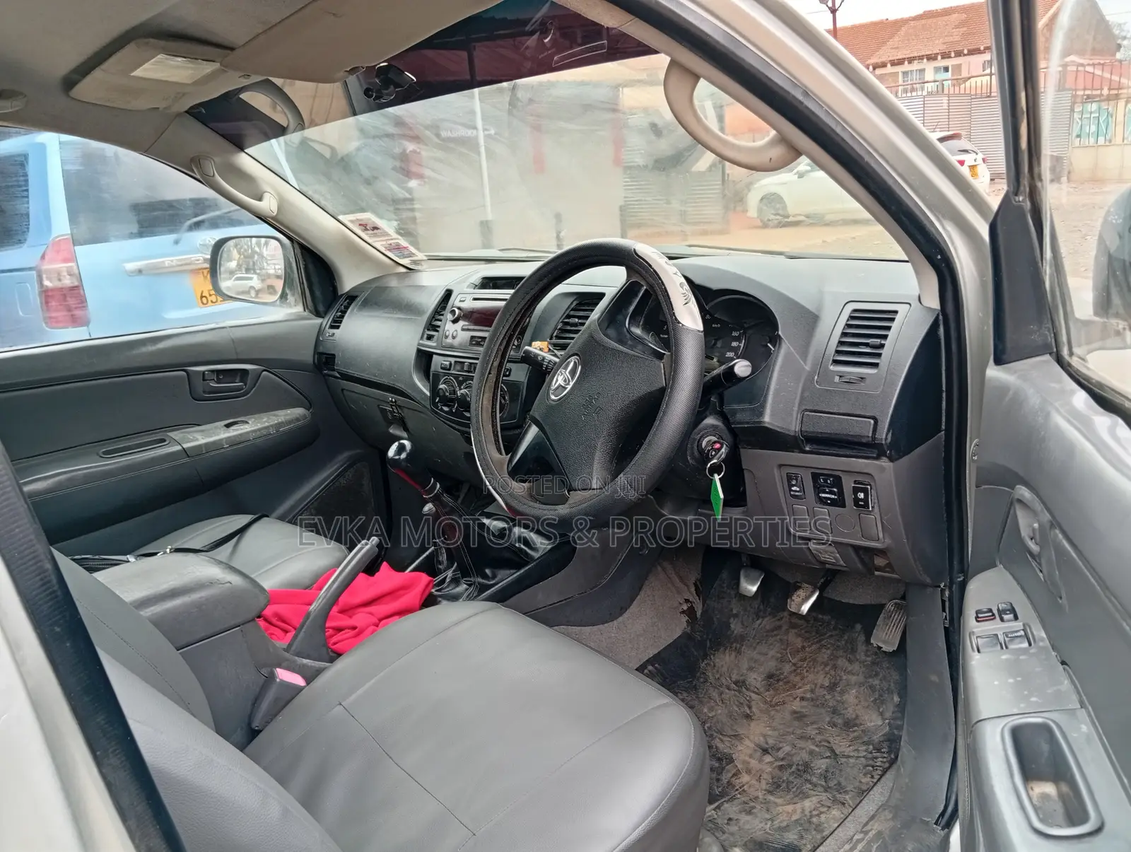 Toyota Hilux 2016 Silver