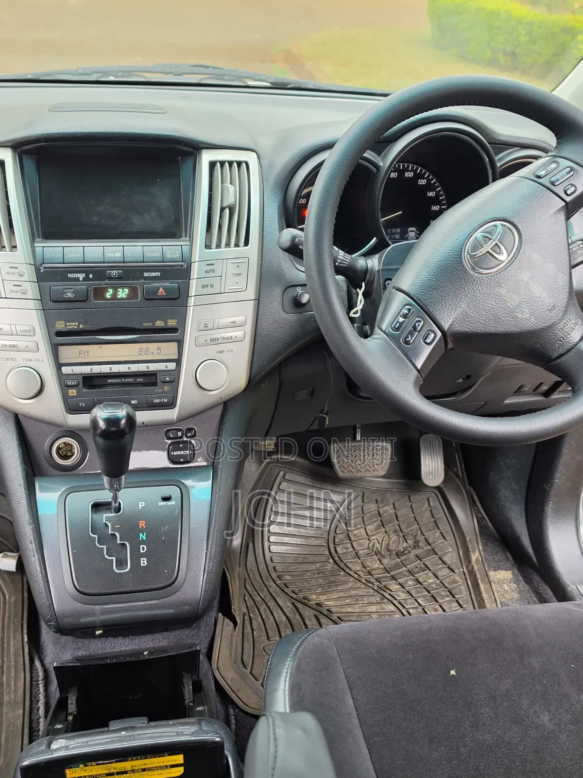 Toyota Harrier Hybrid 2010 Silver