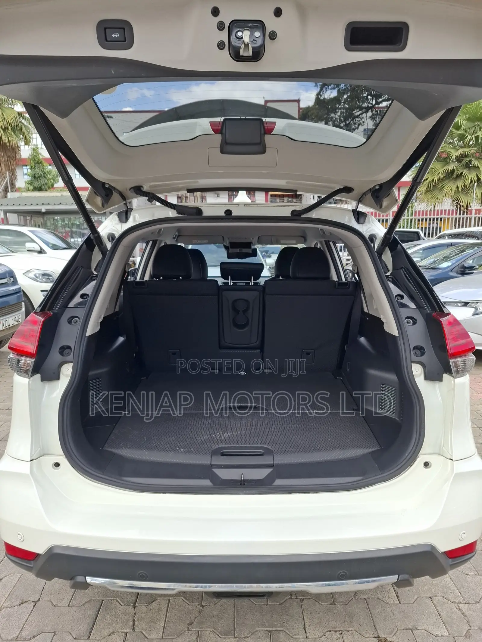 Nissan X-Trail 2019 White