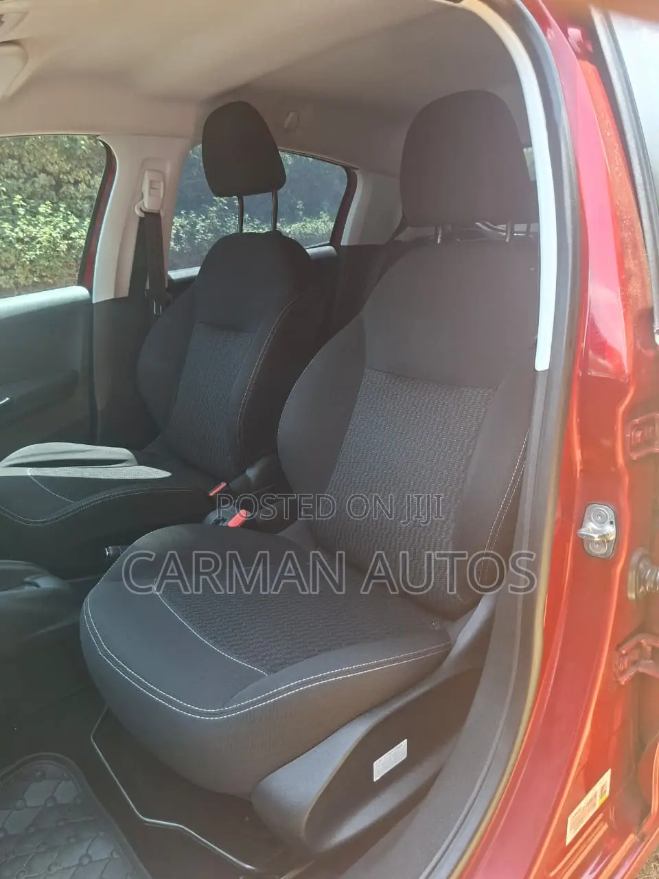 Peugeot 208 2018 Red