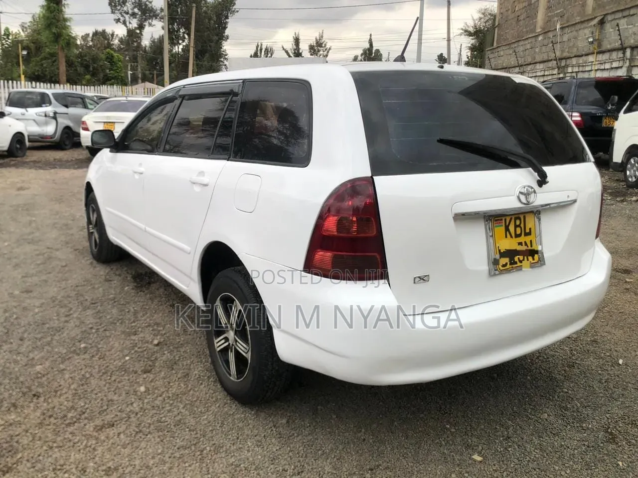 Toyota Corolla Fielder 1.5 Petrol AWD 2004 White
