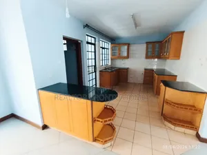 Commercial 3 Bedrooms Massionatte for Office Use