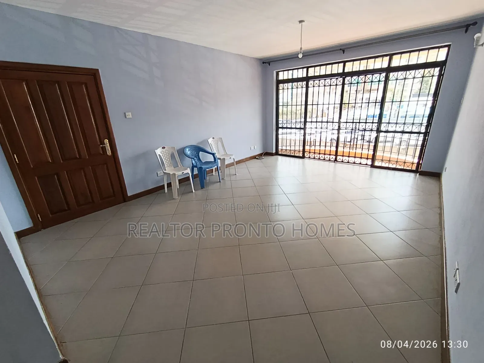 Commercial 3 Bedrooms Massionatte for Office Use