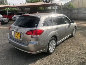 Subaru Legacy 2.5i Limited 2011 Gray