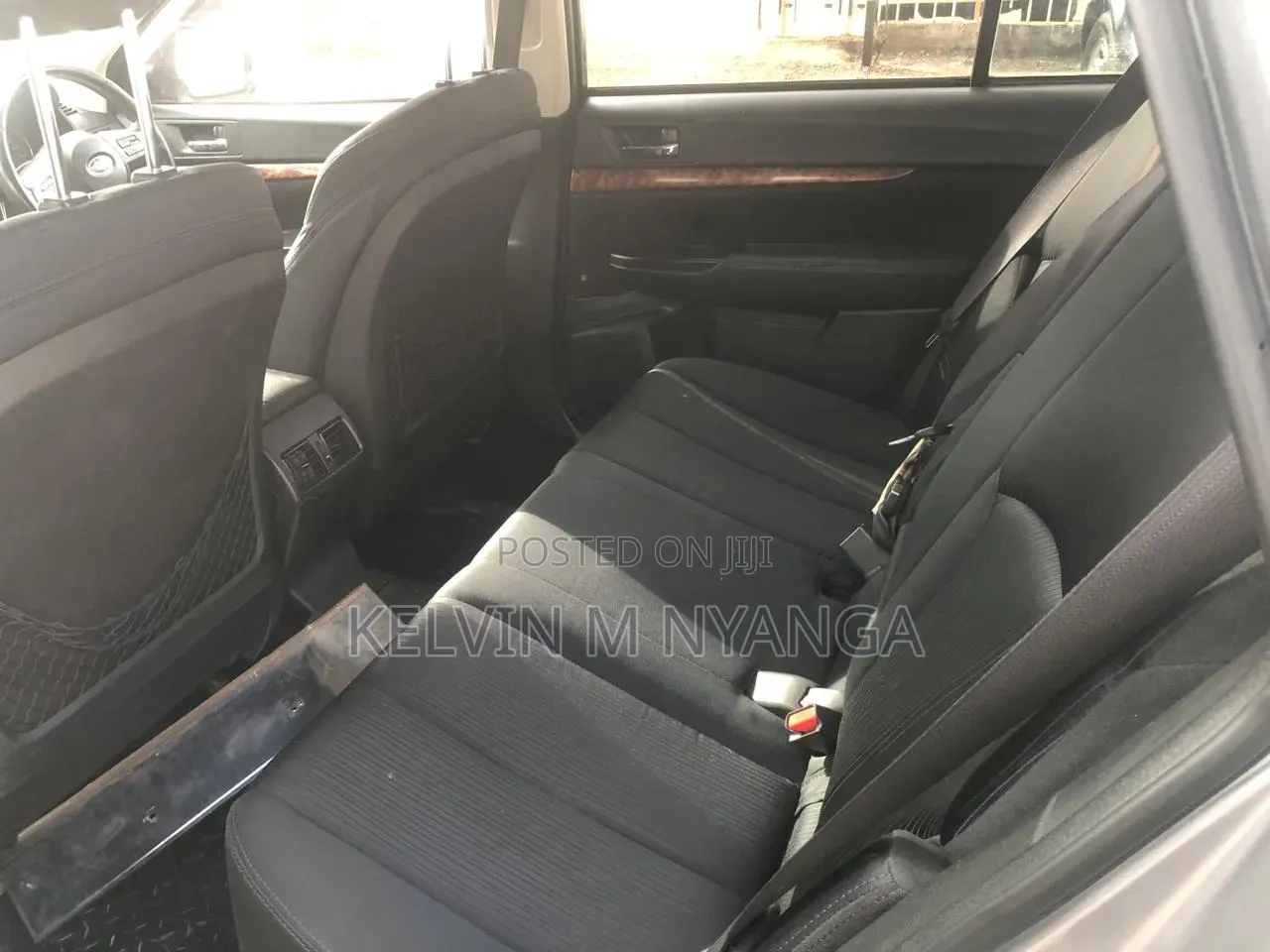 Subaru Legacy 2.5i Limited 2011 Gray