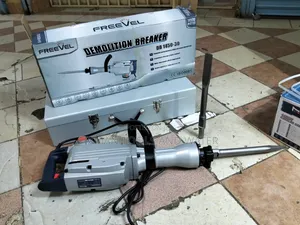 Demolition Breaker Set Freevel 1450 Watts 240v +2 Bits 1 Yr Warranty