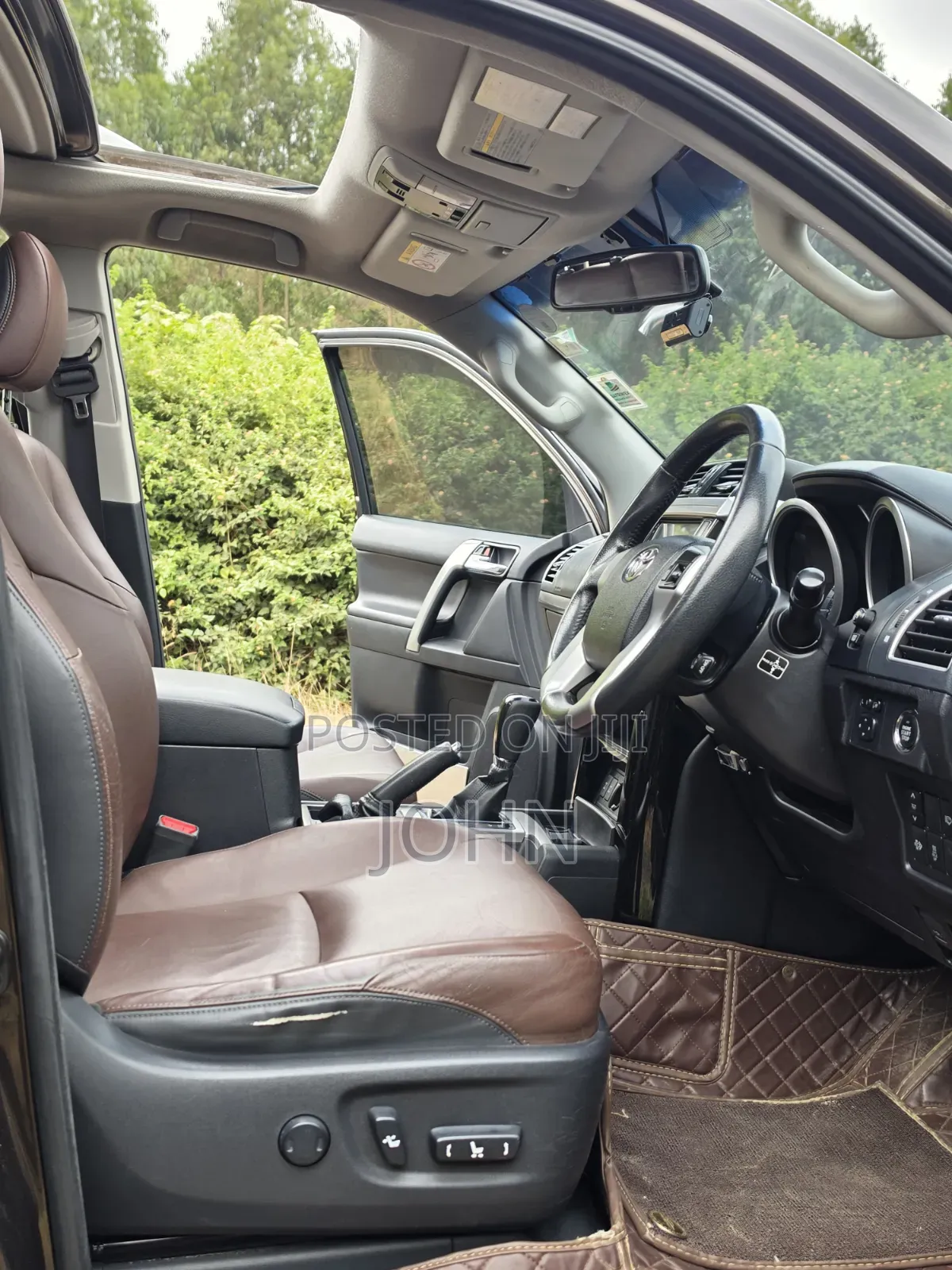 Toyota Land Cruiser Prado 2.8 2017 Burgundy