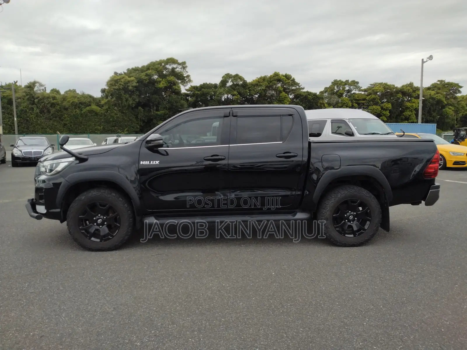 Toyota Hilux 2.4 Diesel 2020 Black