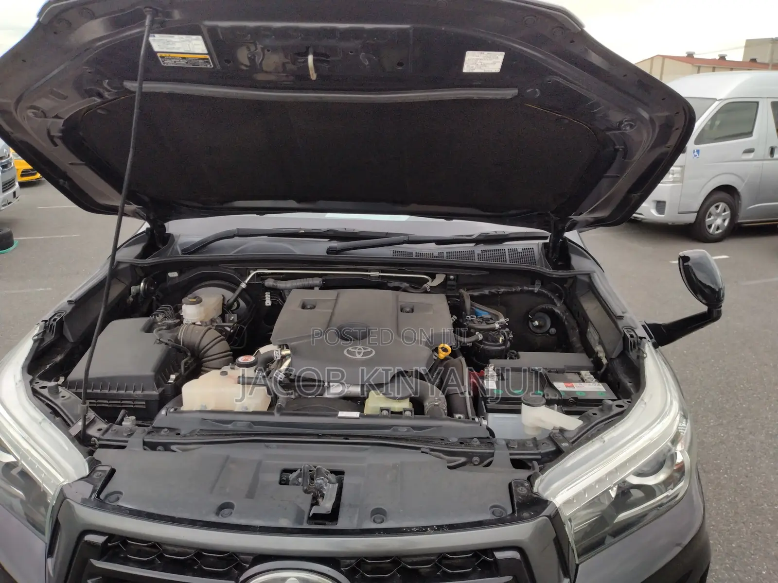 Toyota Hilux 2.4 Diesel 2020 Black