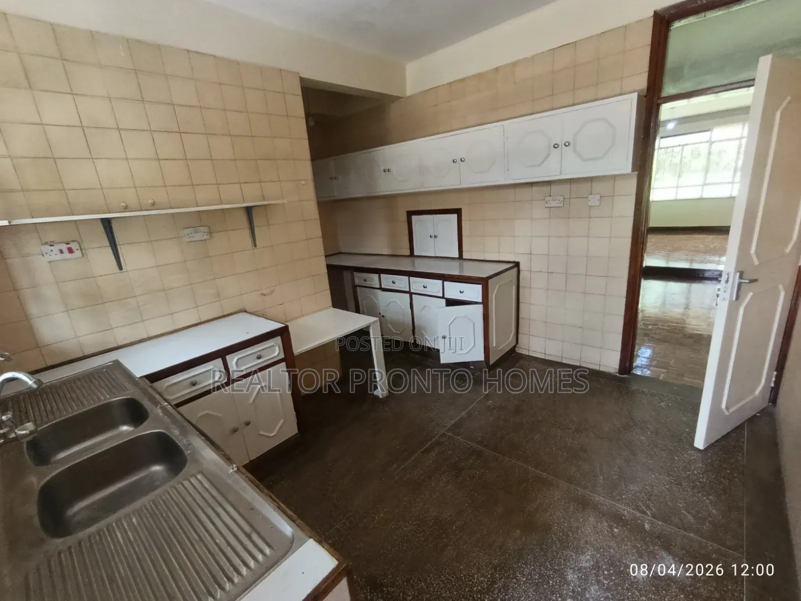 5bdrm Maisonette in Kilimani, Hurlingham for rent