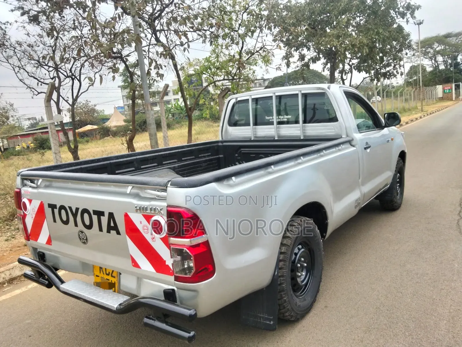 Toyota Hilux SR5 2014 Silver
